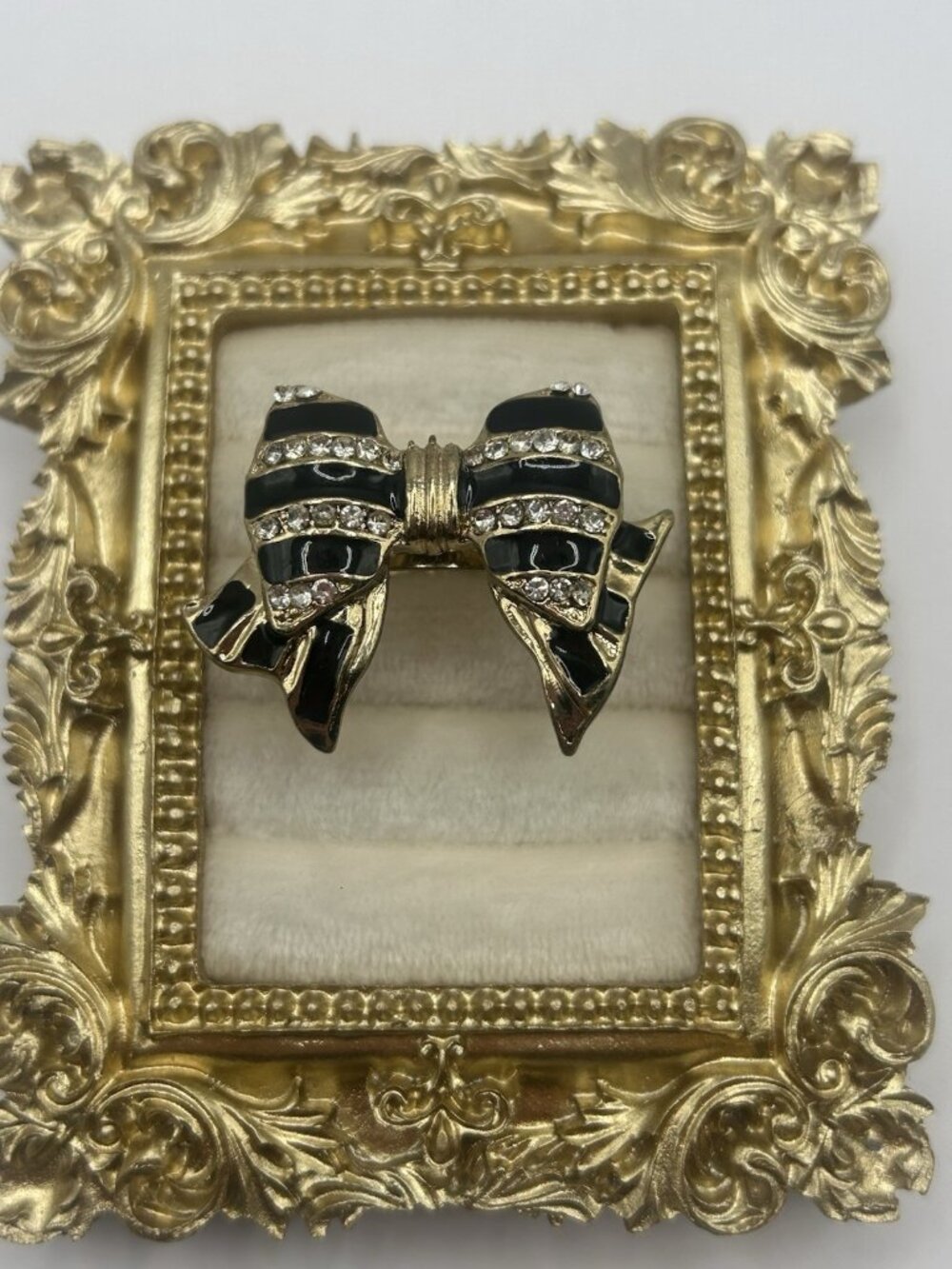 Vintage Black Enamel Bow Rhinestone Ring Size 5.5 Gold Tone Costume Jewelry